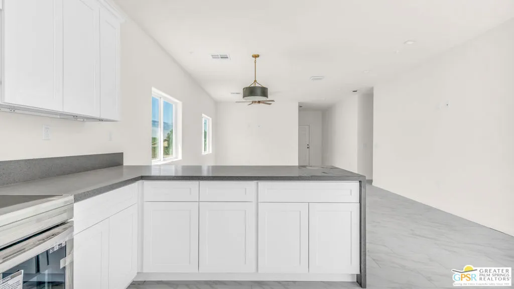 16364 Avenida Rambla, Desert Hot Springs, California 92240 home-pic-12